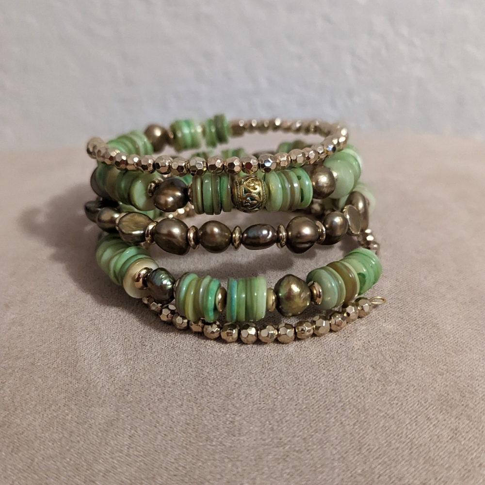Pearl & sea shell memory bracelet